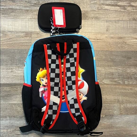 Nintendo Boys' 17" Super Mario Backpack, Lunch Box, Gadget Case & ID Holder Set - Picture 5 of 9